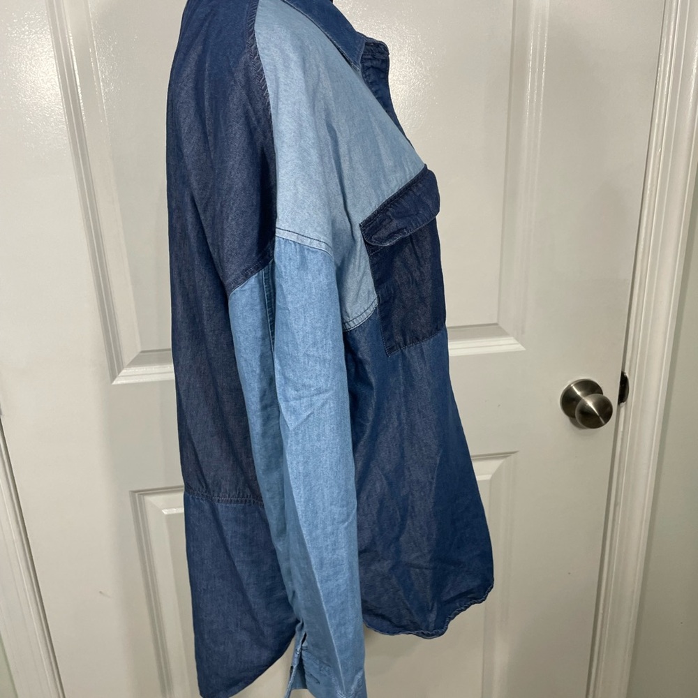 Anna Patchwork Denim Button-Up Shirt Size Large C… - image 4